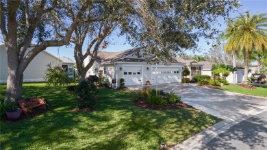 BOND PAID! FULL 3-CAR GARAGE on this stunning 3/2 Amarillo on a on The Links of Spruce Creek in Florida - for sale on GolfHomes.com, golf home, golf lot