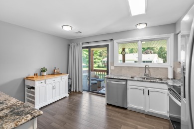 Lovely Lakes of Woodbridge condo. Two bedroom, two full bath in on The Moors Golf Club in Michigan - for sale on GolfHomes.com, golf home, golf lot