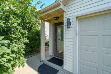 Lovely Lakes of Woodbridge condo. Two bedroom, two full bath in on The Moors Golf Club in Michigan - for sale on GolfHomes.com, golf home, golf lot