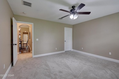 Spacious and Functional Living in Briarbrook!
Step inside this on Briarbrook Golf Course in Missouri - for sale on GolfHomes.com, golf home, golf lot