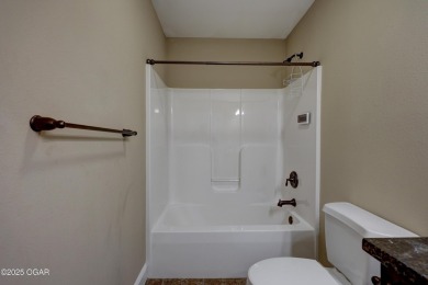 Spacious and Functional Living in Briarbrook!
Step inside this on Briarbrook Golf Course in Missouri - for sale on GolfHomes.com, golf home, golf lot