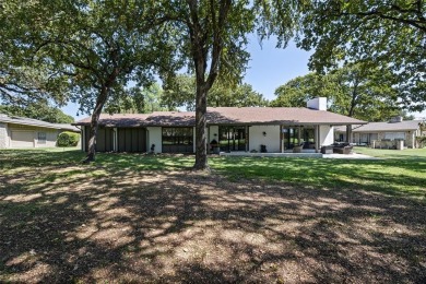 Welcome to your new home on the golf course!!! This amazing home on De Cordova Bend Country Club in Texas - for sale on GolfHomes.com, golf home, golf lot