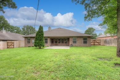 Spacious and Functional Living in Briarbrook!
Step inside this on Briarbrook Golf Course in Missouri - for sale on GolfHomes.com, golf home, golf lot