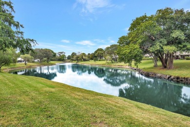 Charming and tastefully furnished 3-bedroom (2 bedrooms plus on Hunters Run Golf and Country Club in Florida - for sale on GolfHomes.com, golf home, golf lot