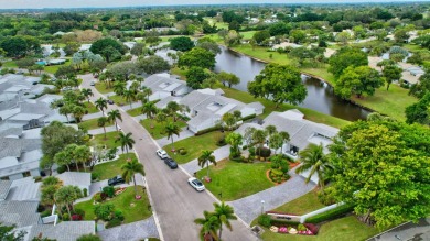 Charming and tastefully furnished 3-bedroom (2 bedrooms plus on Hunters Run Golf and Country Club in Florida - for sale on GolfHomes.com, golf home, golf lot