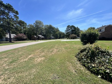 This Condo backs up to the Property backs up to the 17th green on Goshen Plantation Golf Club in Georgia - for sale on GolfHomes.com, golf home, golf lot