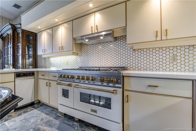 Truly remarkable home designed by Gary Kelly sits on almost 1/2 on Heritage Ridge Golf Club in Florida - for sale on GolfHomes.com, golf home, golf lot