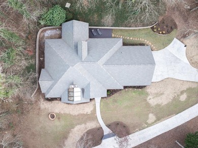 Discover this completely remodeled 5-bedroom, 4.5-bath home that on Nob North Golf Course in Georgia - for sale on GolfHomes.com, golf home, golf lot