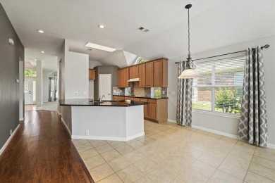 Welcome to this charming 4 bed, 2 bath home in the heart of on Oakmont Country Club in Texas - for sale on GolfHomes.com, golf home, golf lot