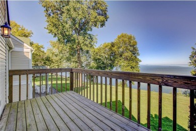 One of the only 4 Bedroom Lakefront townhomes at Izatys! Take in on Izatys Golf and Yacht Club in Minnesota - for sale on GolfHomes.com, golf home, golf lot