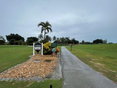 Well maintained updated 2/2 55+ condo, first floor with serene on Hollybrook Golf and Tennis Club  in Florida - for sale on GolfHomes.com, golf home, golf lot