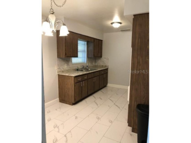 Looking for a home with no HOA's that offers possibilities with on Mount Dora Golf Club in Florida - for sale on GolfHomes.com, golf home, golf lot