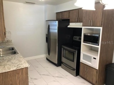 Looking for a home with no HOA's that offers possibilities with on Mount Dora Golf Club in Florida - for sale on GolfHomes.com, golf home, golf lot