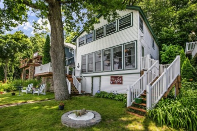 Klinger Lake Cottage-Enjoy beautiful sunsets and 50 feet of on Klinger Lake Country Club in Michigan - for sale on GolfHomes.com, golf home, golf lot