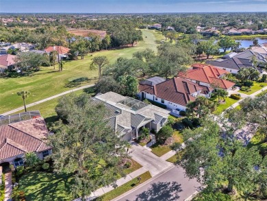 This amazing 3 bedroom 3 bathroom RENOVATED courtyard pool and on The Venice Golf and Country Club in Florida - for sale on GolfHomes.com, golf home, golf lot