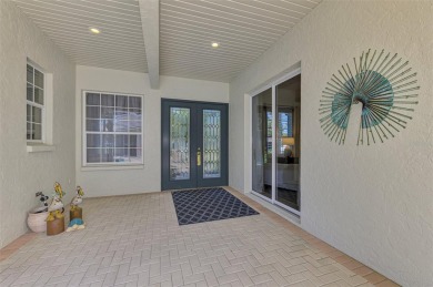 This amazing 3 bedroom 3 bathroom RENOVATED courtyard pool and on The Venice Golf and Country Club in Florida - for sale on GolfHomes.com, golf home, golf lot