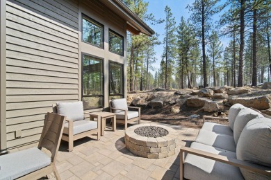 Don't miss this turnkey opportunity to own a beautifully on Sunriver Caldera Springs Golf Course in Oregon - for sale on GolfHomes.com, golf home, golf lot