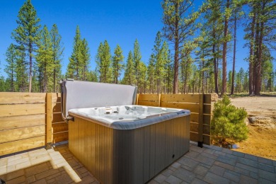 Don't miss this turnkey opportunity to own a beautifully on Sunriver Caldera Springs Golf Course in Oregon - for sale on GolfHomes.com, golf home, golf lot