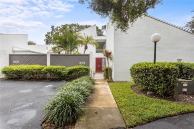 Come experience the best of Carrollwood living! This spacious on Carrollwood Country Club in Florida - for sale on GolfHomes.com, golf home, golf lot
