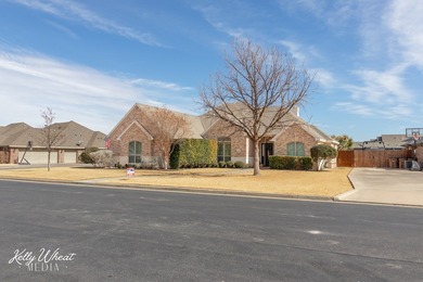 Wow, this SPECTACULAR Bentwood home will thrill your buyers, so on Bentwood Country Club in Texas - for sale on GolfHomes.com, golf home, golf lot