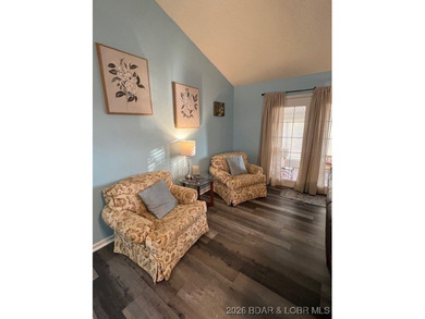 Great opportunity for some mailbox money without a big on The Oaks Golf Course in Missouri - for sale on GolfHomes.com, golf home, golf lot