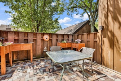 Welcome to this beautifully updated condominium located in the on Little Turtle Golf Club in Ohio - for sale on GolfHomes.com, golf home, golf lot