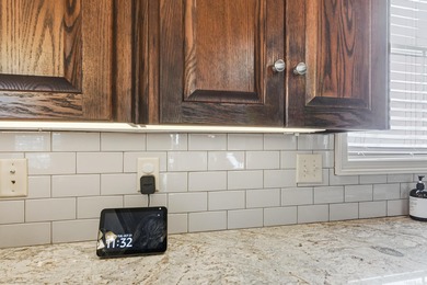 Located in the desirable Greystone neighoborhood, this stylish & on Greystone Country Club in Arkansas - for sale on GolfHomes.com, golf home, golf lot