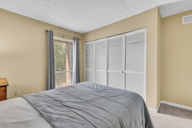 Welcome to this beautifully updated condominium located in the on Little Turtle Golf Club in Ohio - for sale on GolfHomes.com, golf home, golf lot