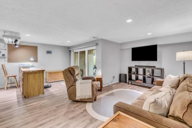 Welcome to this beautifully updated condominium located in the on Little Turtle Golf Club in Ohio - for sale on GolfHomes.com, golf home, golf lot