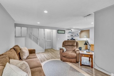 Welcome to this beautifully updated condominium located in the on Little Turtle Golf Club in Ohio - for sale on GolfHomes.com, golf home, golf lot