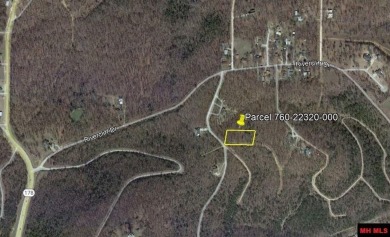 Good laying land in River Cliff subdivision of Bull Shoals on Rivercliff Golf Course in Arkansas - for sale on GolfHomes.com, golf home, golf lot