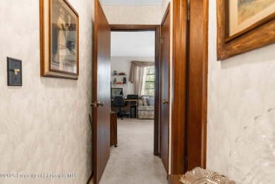Welcome home to this charming and METICULOUSLY maintained on Oak Hills Country Club in Florida - for sale on GolfHomes.com, golf home, golf lot