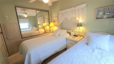 1996 MOBILE HOME IN ACTIVE 55+ COMMUNITY. FURNISHED one bedroom on River Run Golf Links in Florida - for sale on GolfHomes.com, golf home, golf lot
