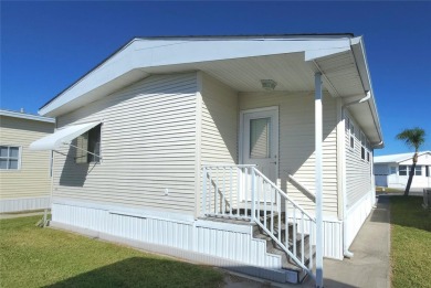 1996 MOBILE HOME IN ACTIVE 55+ COMMUNITY. FURNISHED one bedroom on River Run Golf Links in Florida - for sale on GolfHomes.com, golf home, golf lot