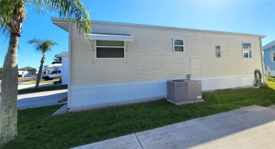 1996 MOBILE HOME IN ACTIVE 55+ COMMUNITY. FURNISHED one bedroom on River Run Golf Links in Florida - for sale on GolfHomes.com, golf home, golf lot