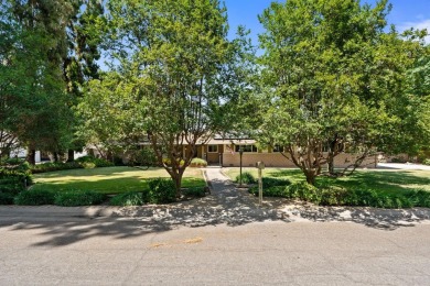 Welcome to this great home offering the perfect blend of charm on Sunnyside Country Club in California - for sale on GolfHomes.com, golf home, golf lot