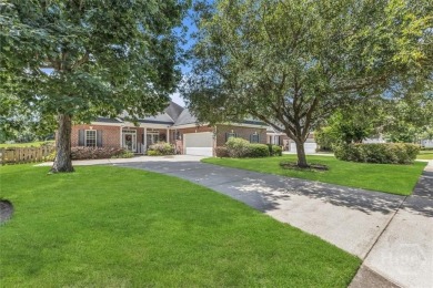 Welcome to this well-maintained 4-bed, 2-bath Southbridge on Southbridge Golf Club in Georgia - for sale on GolfHomes.com, golf home, golf lot