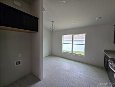 SELLER PROMO ON THIS POPULAR 1820 PLAN ON A CUL DE SAC IN A on Twisted Oaks Golf Club in Florida - for sale on GolfHomes.com, golf home, golf lot