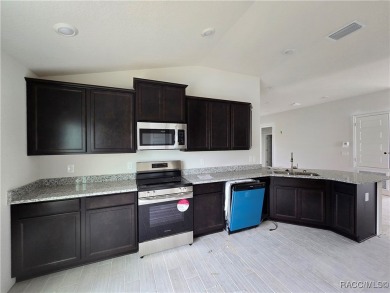 SELLER PROMO ON THIS POPULAR 1820 PLAN ON A CUL DE SAC IN A on Twisted Oaks Golf Club in Florida - for sale on GolfHomes.com, golf home, golf lot