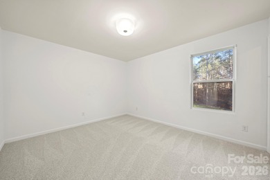 You'll be impressed by this beautiful, move-in ready home in the on Edgewater Golf Club in South Carolina - for sale on GolfHomes.com, golf home, golf lot