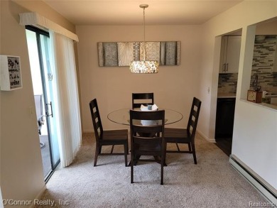 What a outstanding condo in the city of Marysville. Don't miss on Marysville Golf Course in Michigan - for sale on GolfHomes.com, golf home, golf lot