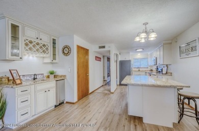 Beautiful 3 bedroom, 3.5 bath condo in Innsbrook Village! The on Innsbrook Village Country Club in New Mexico - for sale on GolfHomes.com, golf home, golf lot