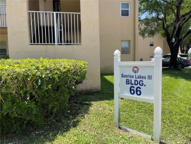 Beautiful 2/2 ready to move in condo located in the desirable on Sunrise Lakes Phase IV Golf Course in Florida - for sale on GolfHomes.com, golf home, golf lot