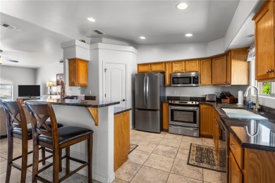This delightful 3-bedroom, 2-bath residence offers the perfect on Valle Vista Golf Course in Arizona - for sale on GolfHomes.com, golf home, golf lot