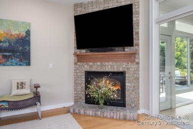 Carefree condo living located on Clearbrook Golf Course.  This on Clearbrook Golf Club in Michigan - for sale on GolfHomes.com, golf home, golf lot