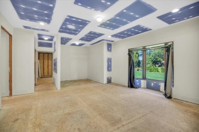 An extraordinary opportunity awaits in Lincolnshire Fields, one on Lincolnshire Fields Country Club in Illinois - for sale on GolfHomes.com, golf home, golf lot