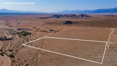 Large residential/agricultural lot ready to make your own! With on Valle Vista Golf Course in Arizona - for sale on GolfHomes.com, golf home, golf lot