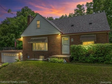 Charming 3-Bedroom Brick Cape Cod in Desirable Elizabeth Lake on Pontiac Country Club in Michigan - for sale on GolfHomes.com, golf home, golf lot