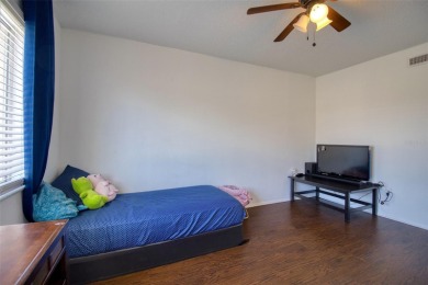 Spacious and bright describes this delightful 3 bedroom, 2 on Clearwater Executive Golf Course in Florida - for sale on GolfHomes.com, golf home, golf lot