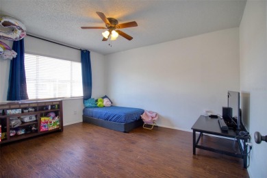 Spacious and bright describes this delightful 3 bedroom, 2 on Clearwater Executive Golf Course in Florida - for sale on GolfHomes.com, golf home, golf lot